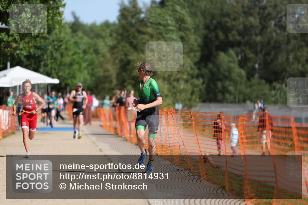 07.09.2025 - 19. Norderstedt Triathlon Michael Strokosch http://msf.ph/oto/8814931 07.09.2025 11:44:37 Laufen 1163, 1173 meine-sportfotos.de