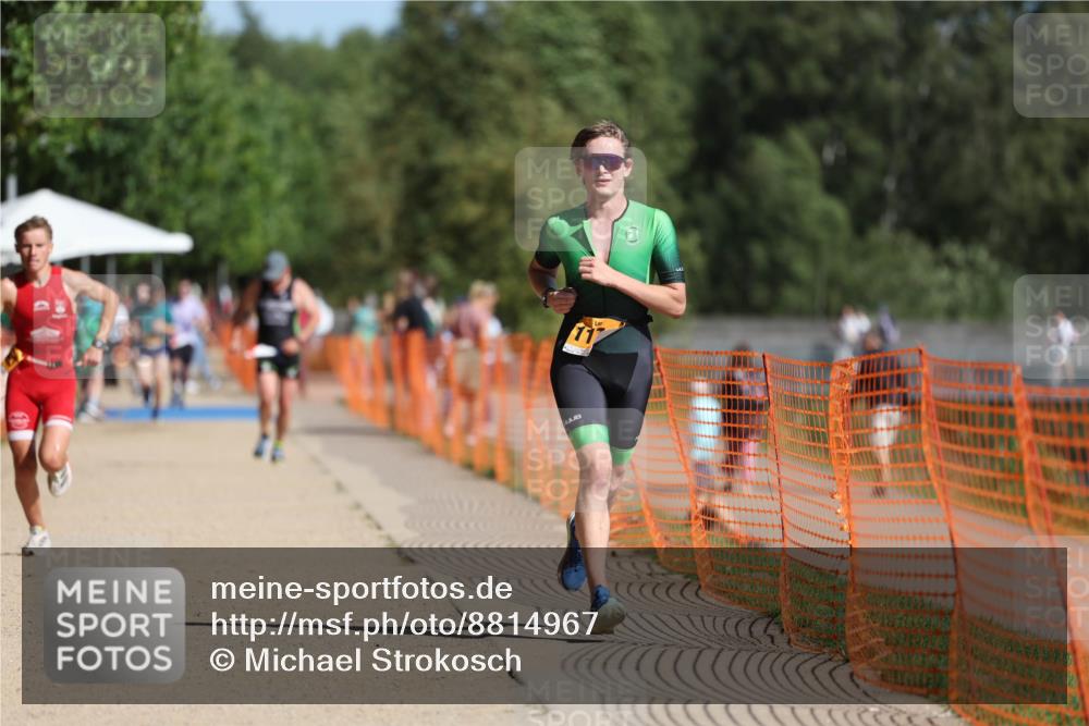 07.09.2025 - 19. Norderstedt Triathlon Michael Strokosch http://msf.ph/oto/8814967 07.09.2025 11:44:38 Laufen 1163, 1173 meine-sportfotos.de