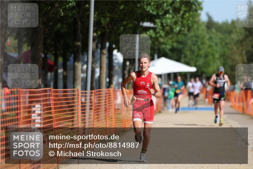 07.09.2025 - 19. Norderstedt Triathlon Michael Strokosch http://msf.ph/oto/8814987 07.09.2025 11:44:40 Laufen 1163, 1173 meine-sportfotos.de
