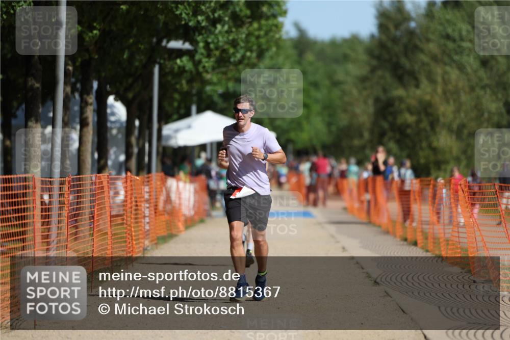 07.09.2025 - 19. Norderstedt Triathlon Michael Strokosch http://msf.ph/oto/8815367 07.09.2025 11:44:55 Laufen 300, 1210, 1274 meine-sportfotos.de