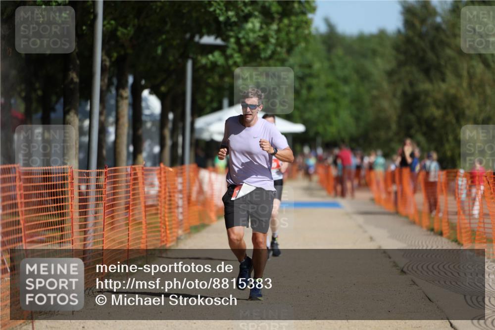 07.09.2025 - 19. Norderstedt Triathlon Michael Strokosch http://msf.ph/oto/8815383 07.09.2025 11:44:56 Laufen 300, 1210, 1274 meine-sportfotos.de