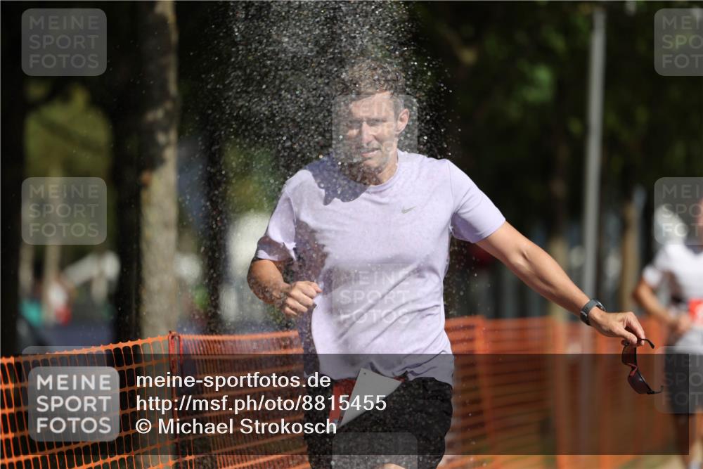 07.09.2025 - 19. Norderstedt Triathlon Michael Strokosch http://msf.ph/oto/8815455 07.09.2025 11:45:00 Laufen 300, 1274 meine-sportfotos.de