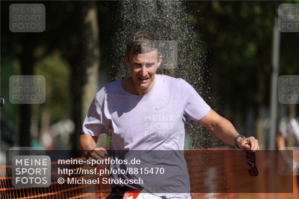 07.09.2025 - 19. Norderstedt Triathlon Michael Strokosch http://msf.ph/oto/8815470 07.09.2025 11:45:00 Laufen 300, 1274 meine-sportfotos.de
