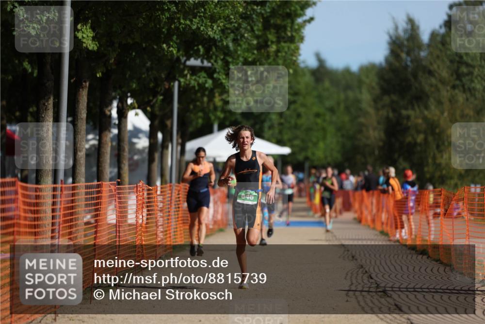07.09.2025 - 19. Norderstedt Triathlon Michael Strokosch http://msf.ph/oto/8815739 07.09.2025 10:46:47 Laufen 646 meine-sportfotos.de
