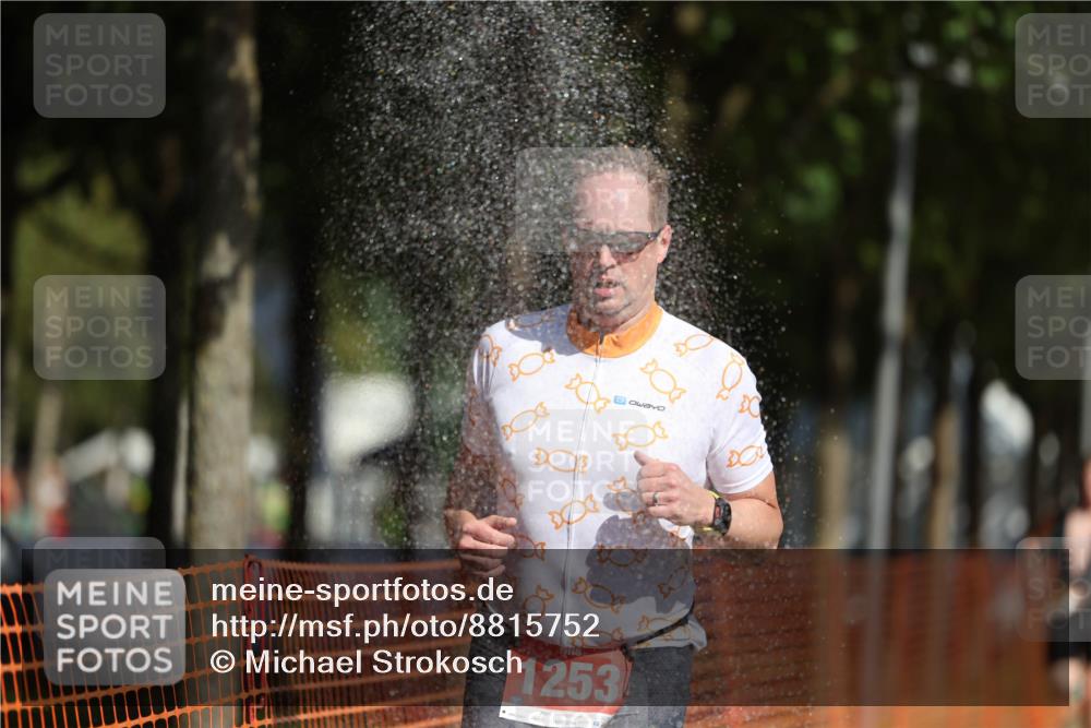 07.09.2025 - 19. Norderstedt Triathlon Michael Strokosch http://msf.ph/oto/8815752 07.09.2025 11:45:23 Laufen 1166, 1253 meine-sportfotos.de