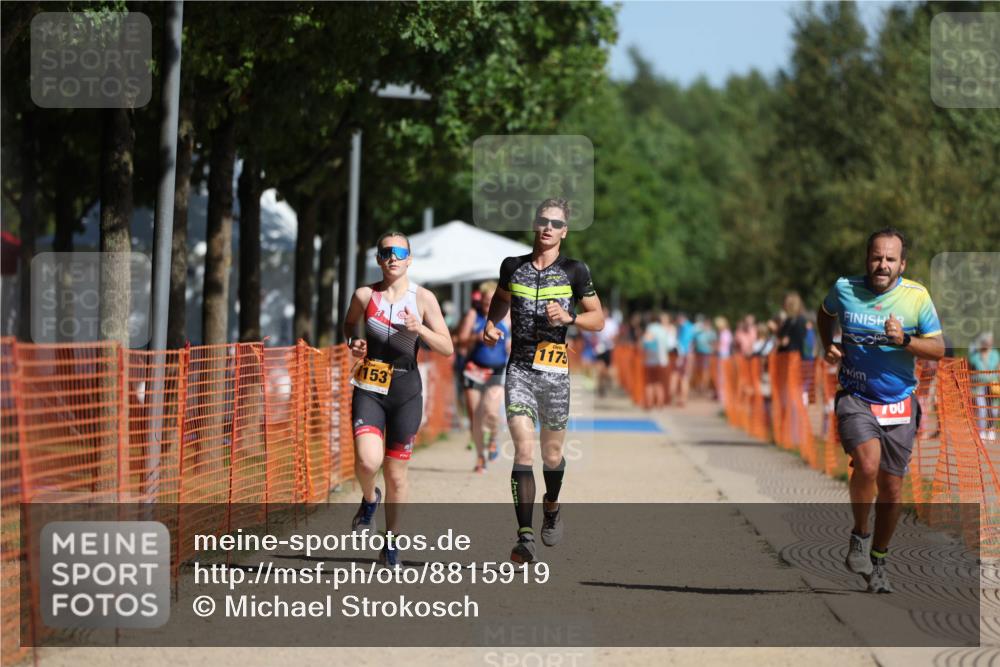 07.09.2025 - 19. Norderstedt Triathlon Michael Strokosch http://msf.ph/oto/8815919 07.09.2025 11:45:33 Laufen 760, 1153, 1175 meine-sportfotos.de