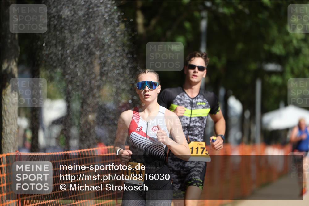 07.09.2025 - 19. Norderstedt Triathlon Michael Strokosch http://msf.ph/oto/8816030 07.09.2025 11:45:37 Laufen 229, 760, 1153, 1175 meine-sportfotos.de