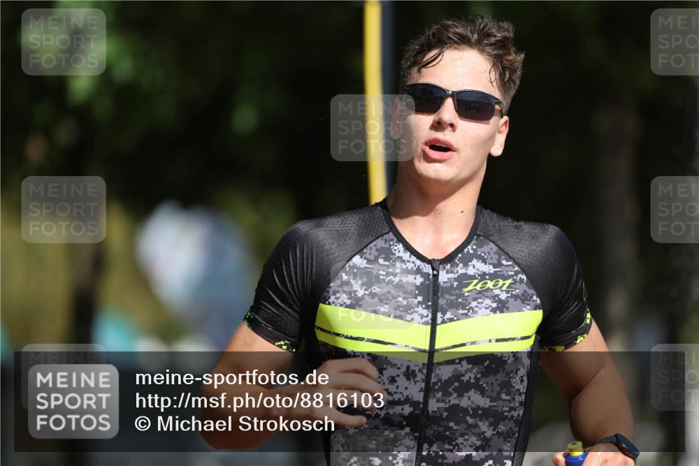 07.09.2025 - 19. Norderstedt Triathlon Michael Strokosch http://msf.ph/oto/8816103 07.09.2025 11:45:39 Laufen 229, 760, 1153, 1175 meine-sportfotos.de