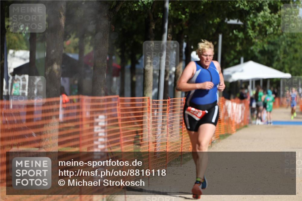 07.09.2025 - 19. Norderstedt Triathlon Michael Strokosch http://msf.ph/oto/8816118 07.09.2025 11:45:43 Laufen 229 meine-sportfotos.de