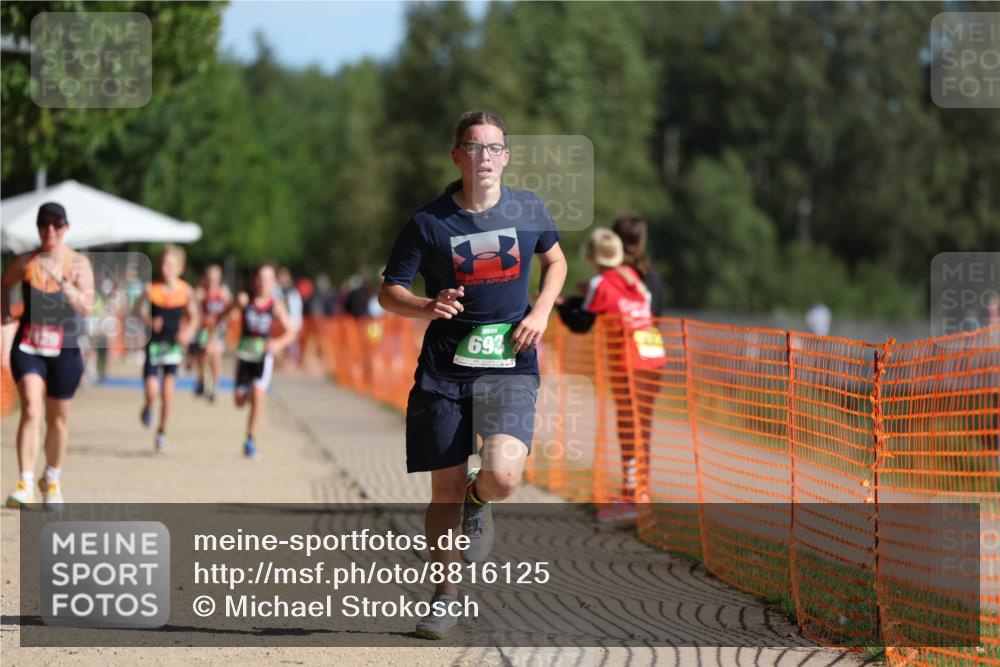 07.09.2025 - 19. Norderstedt Triathlon Michael Strokosch http://msf.ph/oto/8816125 07.09.2025 10:47:08 Laufen 130, 674, 693, 1129 meine-sportfotos.de