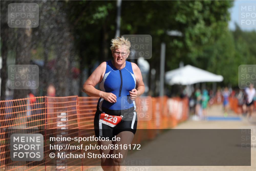 07.09.2025 - 19. Norderstedt Triathlon Michael Strokosch http://msf.ph/oto/8816172 07.09.2025 11:45:44 Laufen 229 meine-sportfotos.de