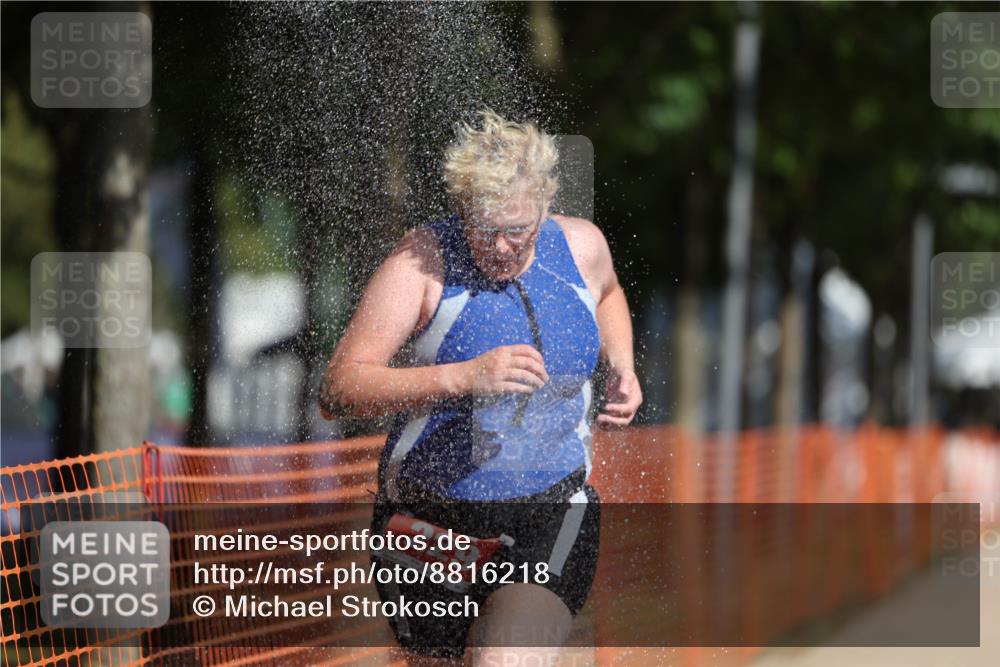 07.09.2025 - 19. Norderstedt Triathlon Michael Strokosch http://msf.ph/oto/8816218 07.09.2025 11:45:46 Laufen 203, 229 meine-sportfotos.de