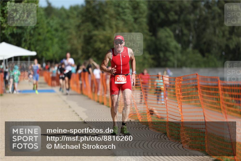 07.09.2025 - 19. Norderstedt Triathlon Michael Strokosch http://msf.ph/oto/8816260 07.09.2025 11:45:48 Laufen 203, 229 meine-sportfotos.de
