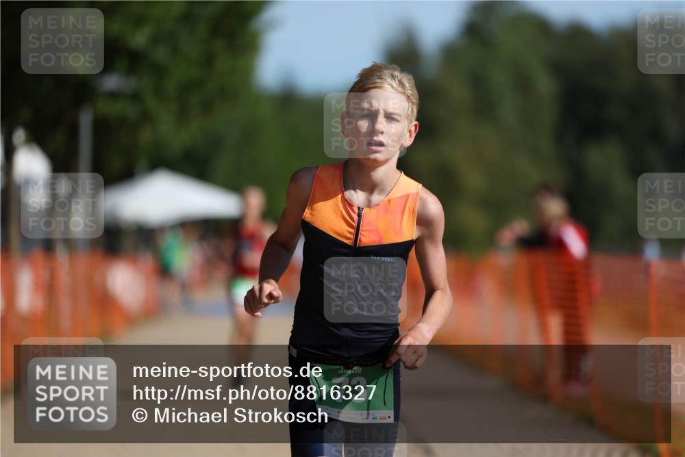 07.09.2025 - 19. Norderstedt Triathlon Michael Strokosch http://msf.ph/oto/8816327 07.09.2025 10:47:16 Laufen 73, 107, 130, 689, 1129 meine-sportfotos.de