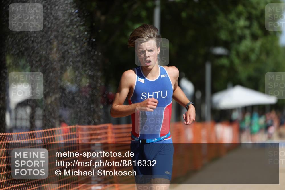07.09.2025 - 19. Norderstedt Triathlon Michael Strokosch http://msf.ph/oto/8816332 07.09.2025 11:46:01 Laufen 276, 306, 1165 meine-sportfotos.de