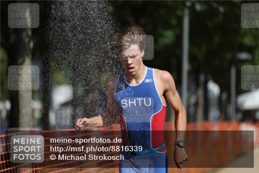 07.09.2025 - 19. Norderstedt Triathlon Michael Strokosch http://msf.ph/oto/8816339 07.09.2025 11:46:01 Laufen 276, 306, 1165 meine-sportfotos.de