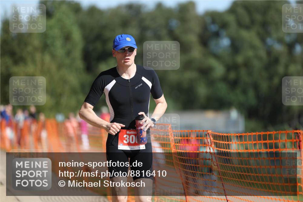 07.09.2025 - 19. Norderstedt Triathlon Michael Strokosch http://msf.ph/oto/8816410 07.09.2025 11:46:09 Laufen 306 meine-sportfotos.de