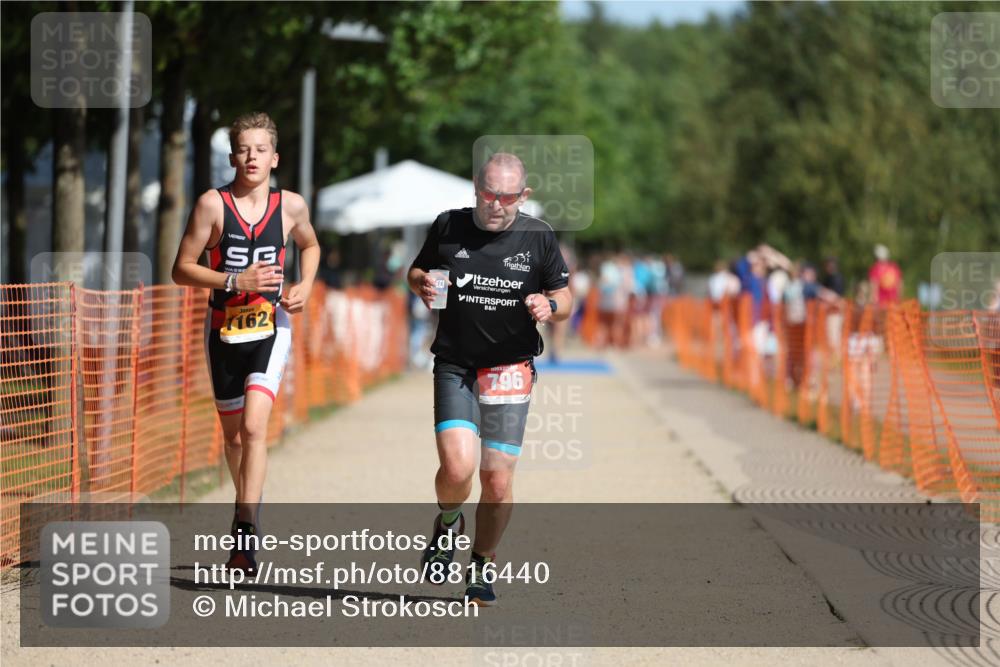 07.09.2025 - 19. Norderstedt Triathlon Michael Strokosch http://msf.ph/oto/8816440 07.09.2025 11:46:19 Laufen 796, 1162 meine-sportfotos.de