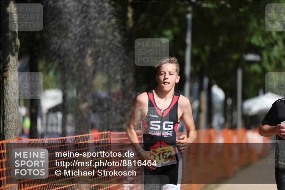 07.09.2025 - 19. Norderstedt Triathlon Michael Strokosch http://msf.ph/oto/8816464 07.09.2025 11:46:21 Laufen 796, 1162 meine-sportfotos.de