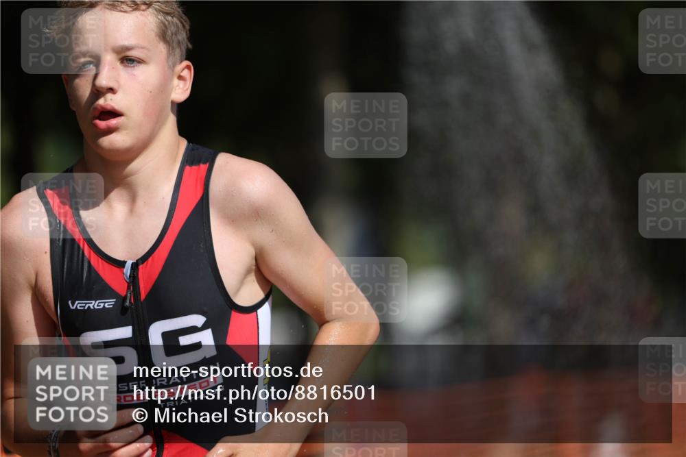 07.09.2025 - 19. Norderstedt Triathlon Michael Strokosch http://msf.ph/oto/8816501 07.09.2025 11:46:23 Laufen 796, 1162 meine-sportfotos.de