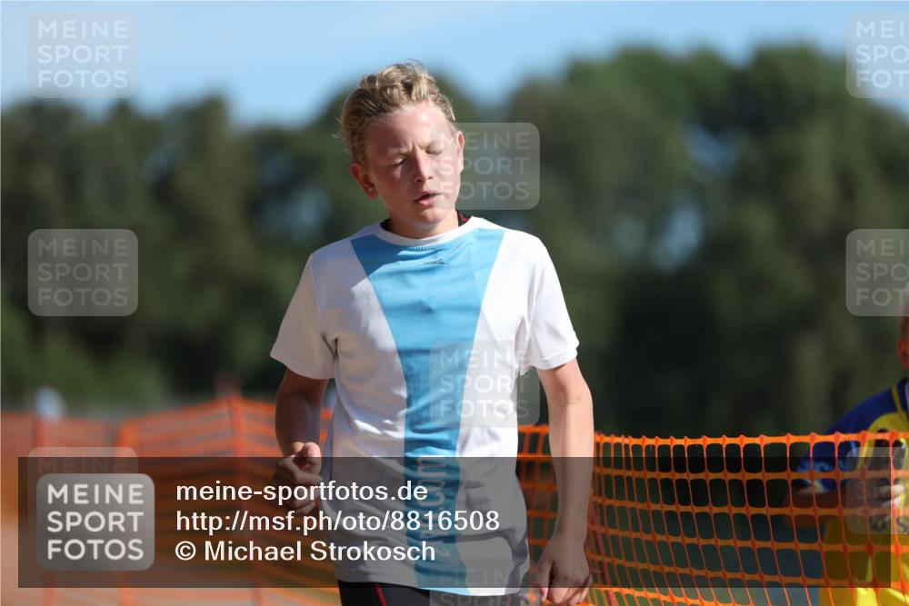 07.09.2025 - 19. Norderstedt Triathlon Michael Strokosch http://msf.ph/oto/8816508 07.09.2025 10:47:23 Laufen 107, 689 meine-sportfotos.de
