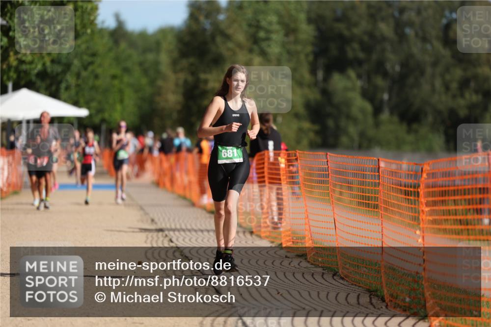 07.09.2025 - 19. Norderstedt Triathlon Michael Strokosch http://msf.ph/oto/8816537 07.09.2025 10:47:40 Laufen 681 meine-sportfotos.de