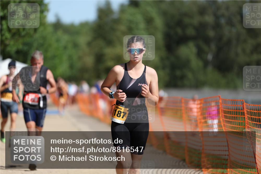 07.09.2025 - 19. Norderstedt Triathlon Michael Strokosch http://msf.ph/oto/8816547 07.09.2025 11:46:36 Laufen 1172, 1187, 1279 meine-sportfotos.de