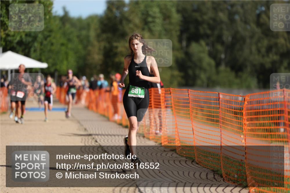 07.09.2025 - 19. Norderstedt Triathlon Michael Strokosch http://msf.ph/oto/8816552 07.09.2025 10:47:41 Laufen 681 meine-sportfotos.de