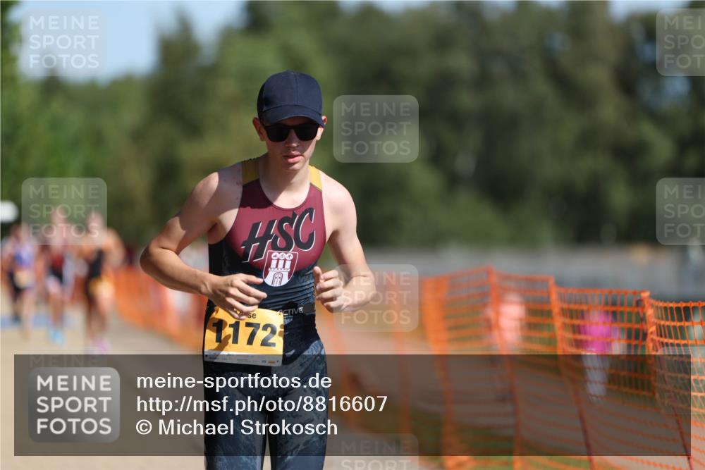 07.09.2025 - 19. Norderstedt Triathlon Michael Strokosch http://msf.ph/oto/8816607 07.09.2025 11:46:42 Laufen 1172, 1279 meine-sportfotos.de
