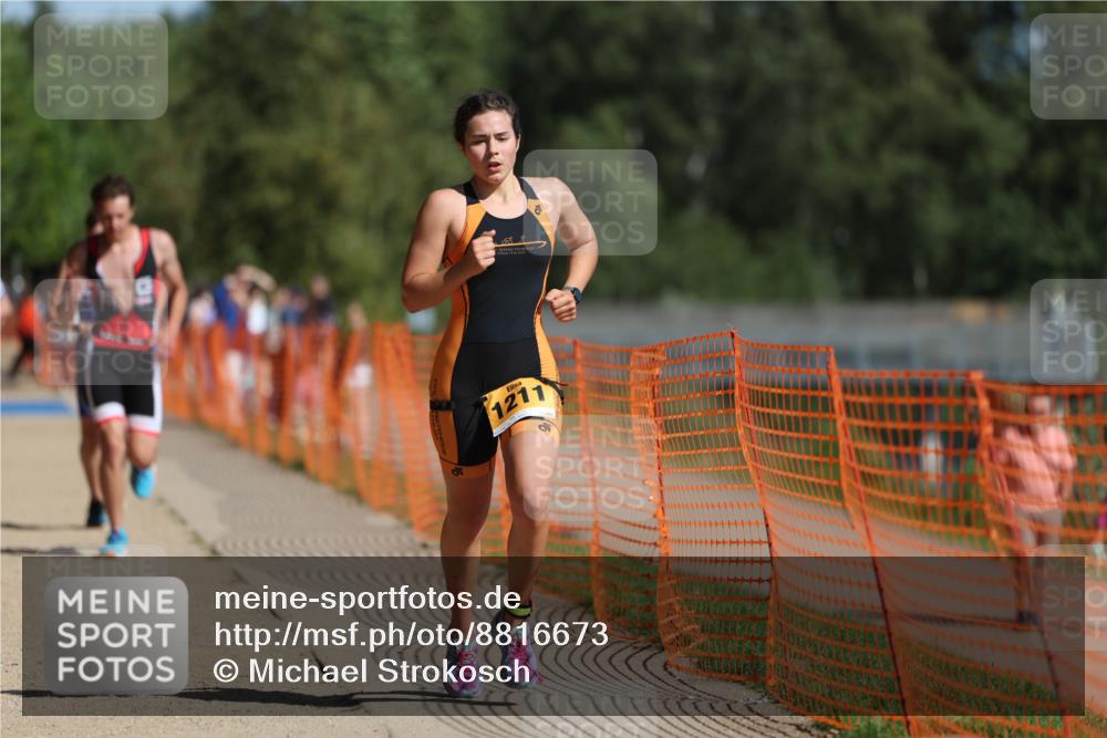 07.09.2025 - 19. Norderstedt Triathlon Michael Strokosch http://msf.ph/oto/8816673 07.09.2025 11:46:50 Laufen 704, 1179, 1186, 1211 meine-sportfotos.de