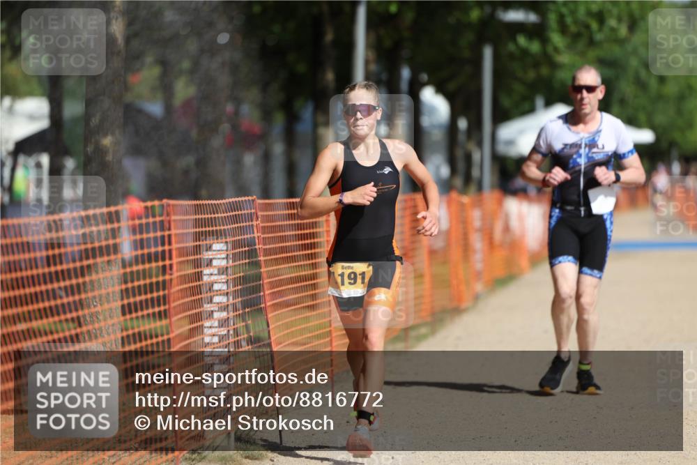 07.09.2025 - 19. Norderstedt Triathlon Michael Strokosch http://msf.ph/oto/8816772 07.09.2025 11:46:59 Laufen 296, 704, 1179, 1186, 1191 meine-sportfotos.de
