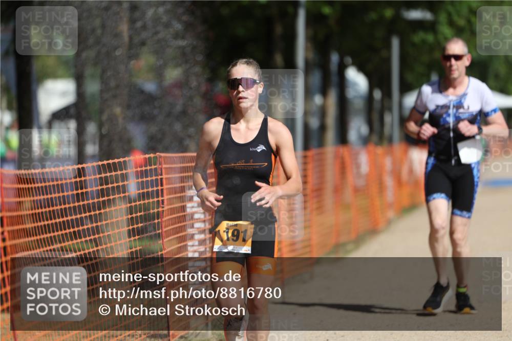 07.09.2025 - 19. Norderstedt Triathlon Michael Strokosch http://msf.ph/oto/8816780 07.09.2025 11:47:00 Laufen 296, 1179, 1191 meine-sportfotos.de