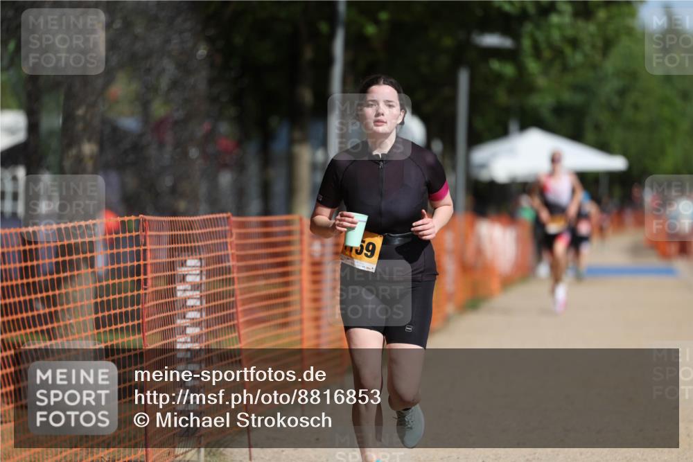07.09.2025 - 19. Norderstedt Triathlon Michael Strokosch http://msf.ph/oto/8816853 07.09.2025 11:47:13 Laufen 1158, 1159 meine-sportfotos.de