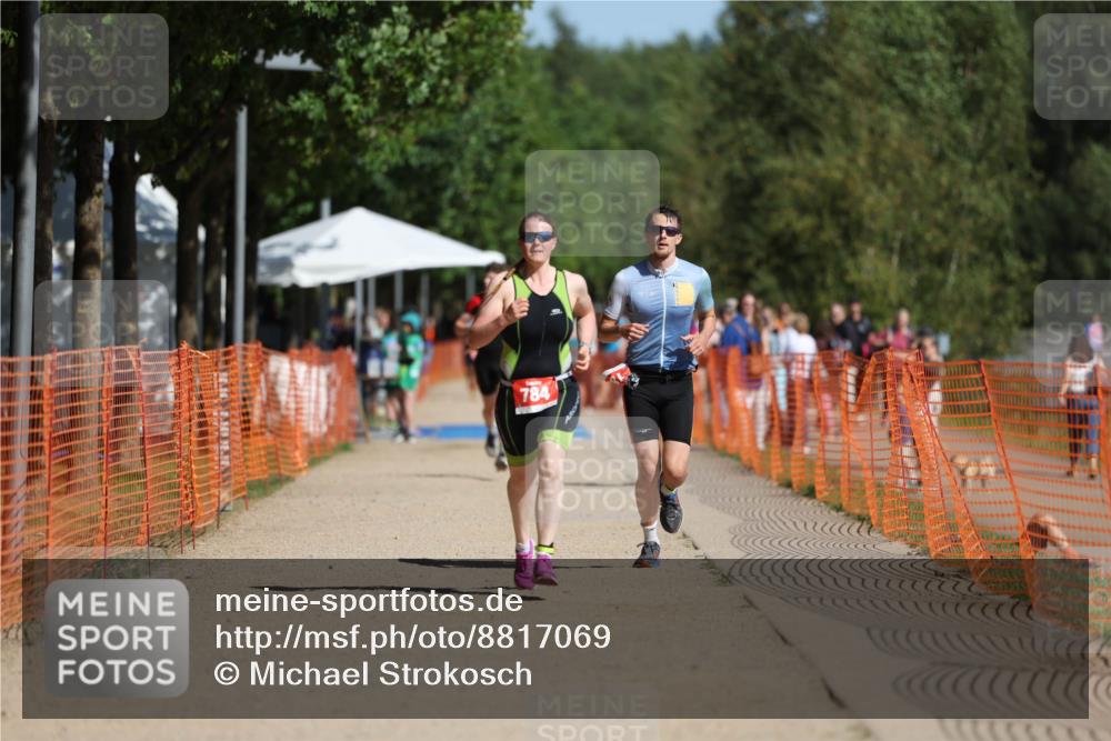 07.09.2025 - 19. Norderstedt Triathlon Michael Strokosch http://msf.ph/oto/8817069 07.09.2025 11:47:52 Laufen 185, 784, 1301 meine-sportfotos.de