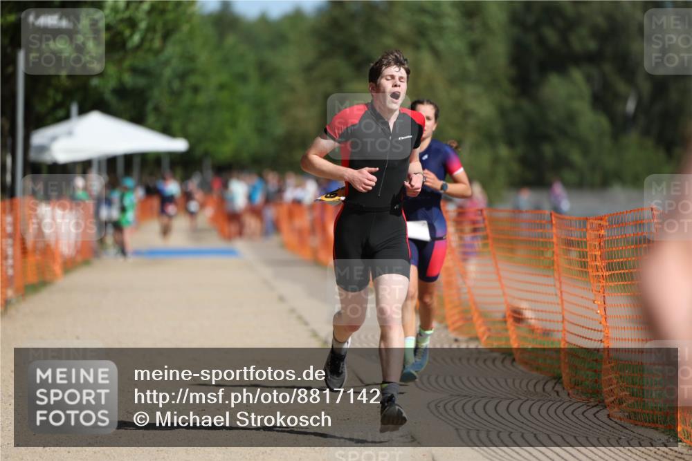 07.09.2025 - 19. Norderstedt Triathlon Michael Strokosch http://msf.ph/oto/8817142 07.09.2025 11:48:00 Laufen 185, 784, 1177, 1199 meine-sportfotos.de