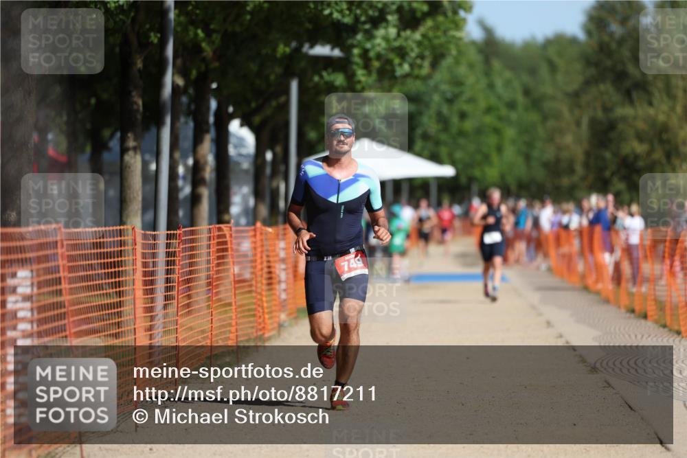 07.09.2025 - 19. Norderstedt Triathlon Michael Strokosch http://msf.ph/oto/8817211 07.09.2025 11:48:21 Laufen 749 meine-sportfotos.de