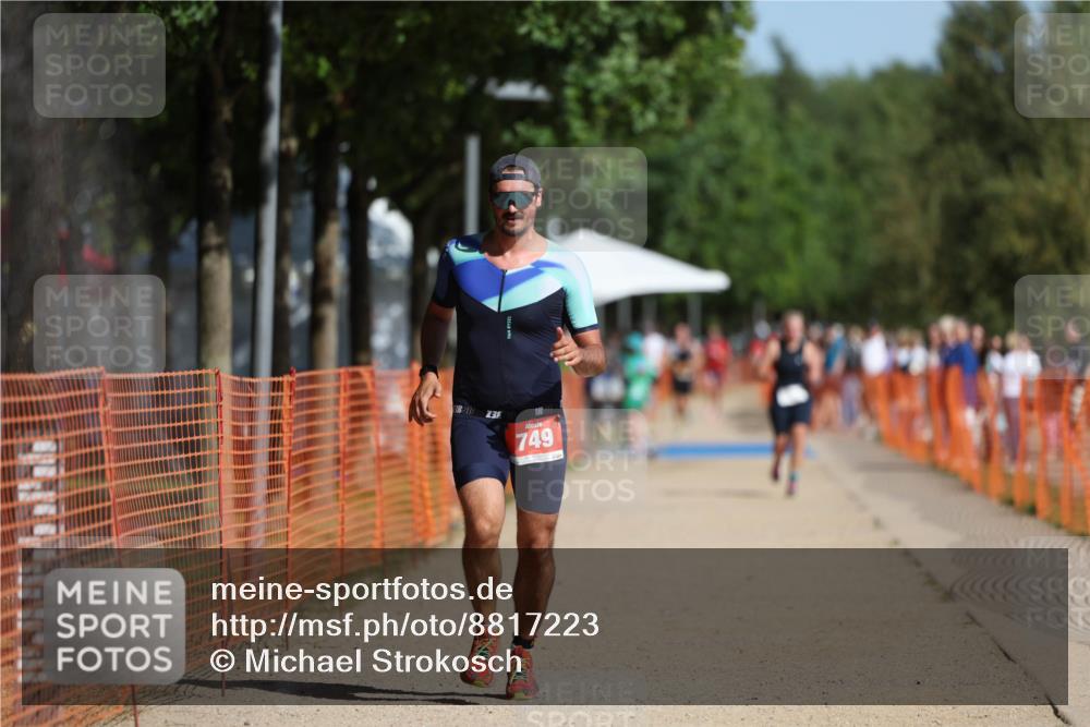 07.09.2025 - 19. Norderstedt Triathlon Michael Strokosch http://msf.ph/oto/8817223 07.09.2025 11:48:22 Laufen 749 meine-sportfotos.de