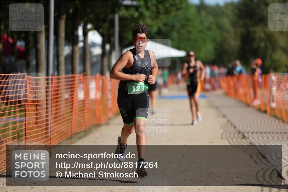 07.09.2025 - 19. Norderstedt Triathlon Michael Strokosch http://msf.ph/oto/8817264 07.09.2025 10:48:14 Laufen 91, 123, 132 meine-sportfotos.de