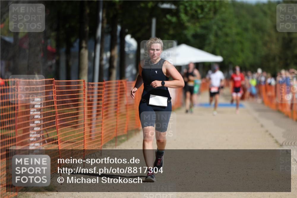 07.09.2025 - 19. Norderstedt Triathlon Michael Strokosch http://msf.ph/oto/8817304 07.09.2025 11:48:34 Laufen 1341 meine-sportfotos.de