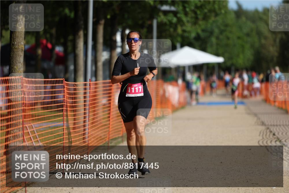 07.09.2025 - 19. Norderstedt Triathlon Michael Strokosch http://msf.ph/oto/8817445 07.09.2025 10:48:23 Laufen 91, 1117 meine-sportfotos.de