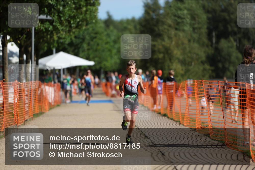 07.09.2025 - 19. Norderstedt Triathlon Michael Strokosch http://msf.ph/oto/8817485 07.09.2025 10:48:33 Laufen 61 meine-sportfotos.de