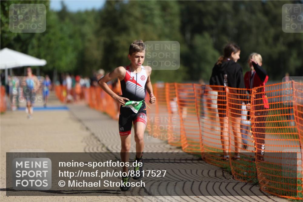 07.09.2025 - 19. Norderstedt Triathlon Michael Strokosch http://msf.ph/oto/8817527 07.09.2025 10:48:35 Laufen 61 meine-sportfotos.de