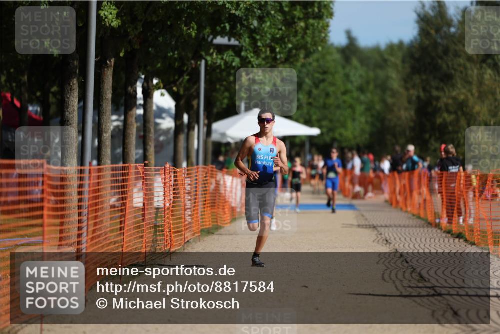 07.09.2025 - 19. Norderstedt Triathlon Michael Strokosch http://msf.ph/oto/8817584 07.09.2025 10:48:40 Laufen 61, 654 meine-sportfotos.de