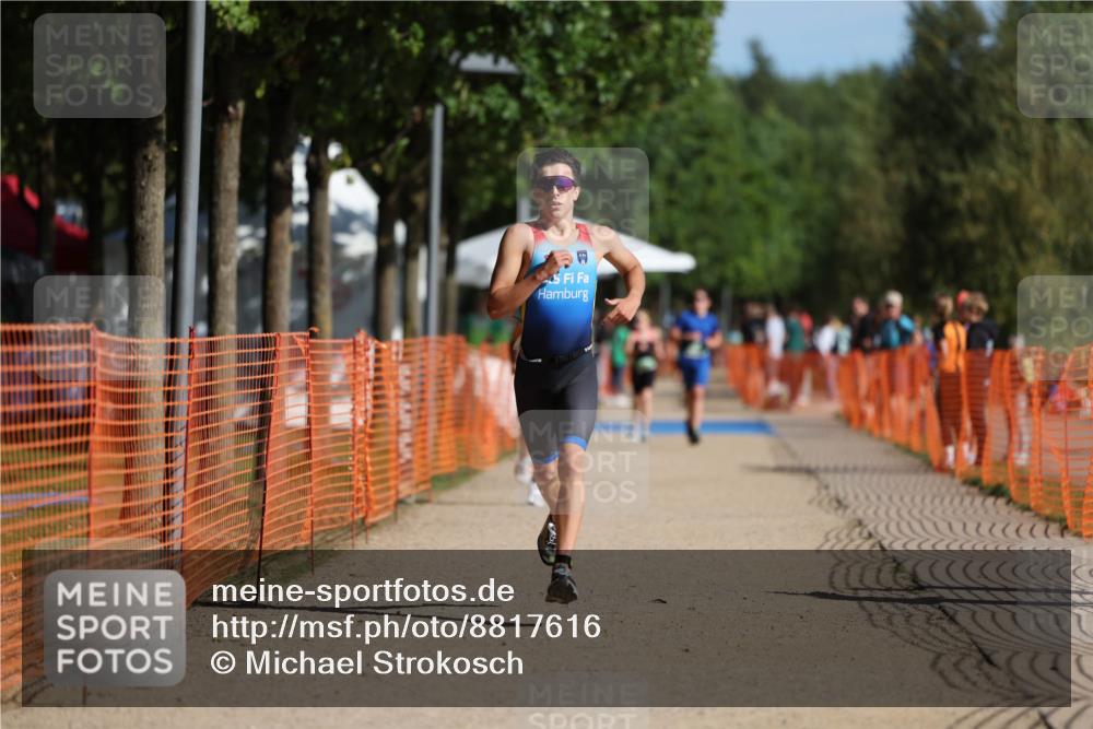 07.09.2025 - 19. Norderstedt Triathlon Michael Strokosch http://msf.ph/oto/8817616 07.09.2025 10:48:41 Laufen 61, 654 meine-sportfotos.de