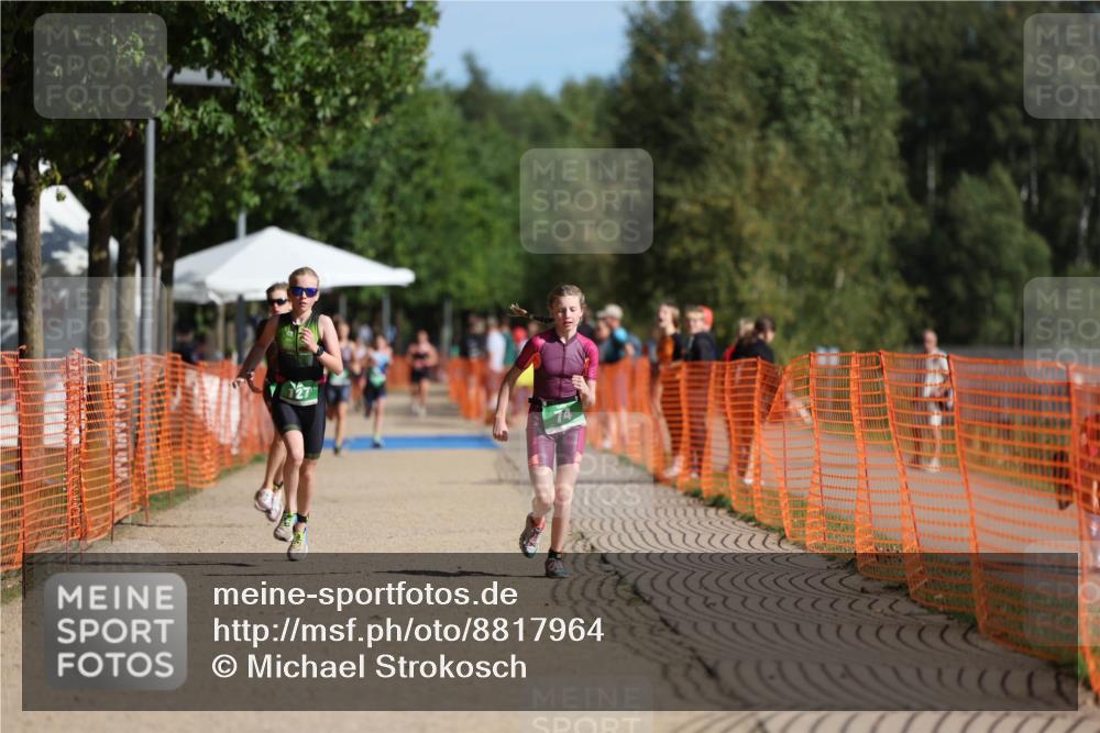 07.09.2025 - 19. Norderstedt Triathlon Michael Strokosch http://msf.ph/oto/8817964 07.09.2025 10:49:09 Laufen 74, 127 meine-sportfotos.de