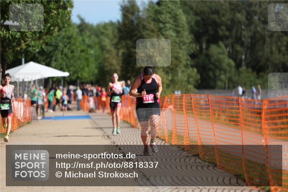 07.09.2025 - 19. Norderstedt Triathlon Michael Strokosch http://msf.ph/oto/8818337 07.09.2025 10:49:48 Laufen 664, 1118 meine-sportfotos.de