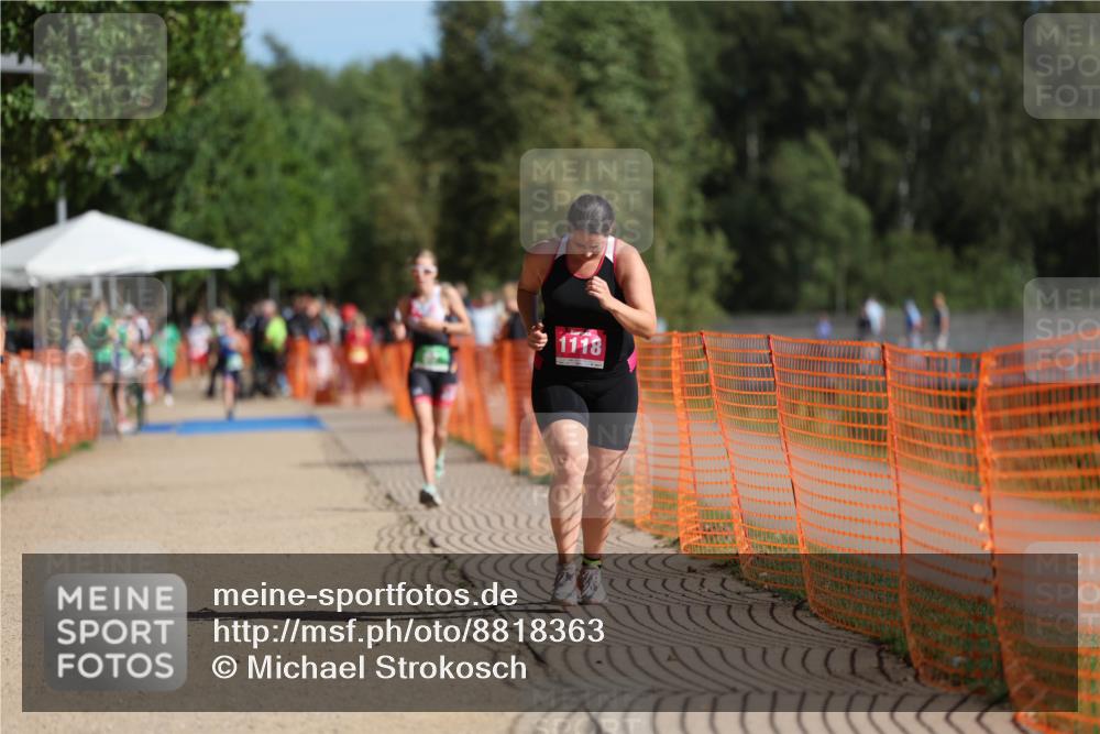 07.09.2025 - 19. Norderstedt Triathlon Michael Strokosch http://msf.ph/oto/8818363 07.09.2025 10:49:49 Laufen 664, 1118 meine-sportfotos.de