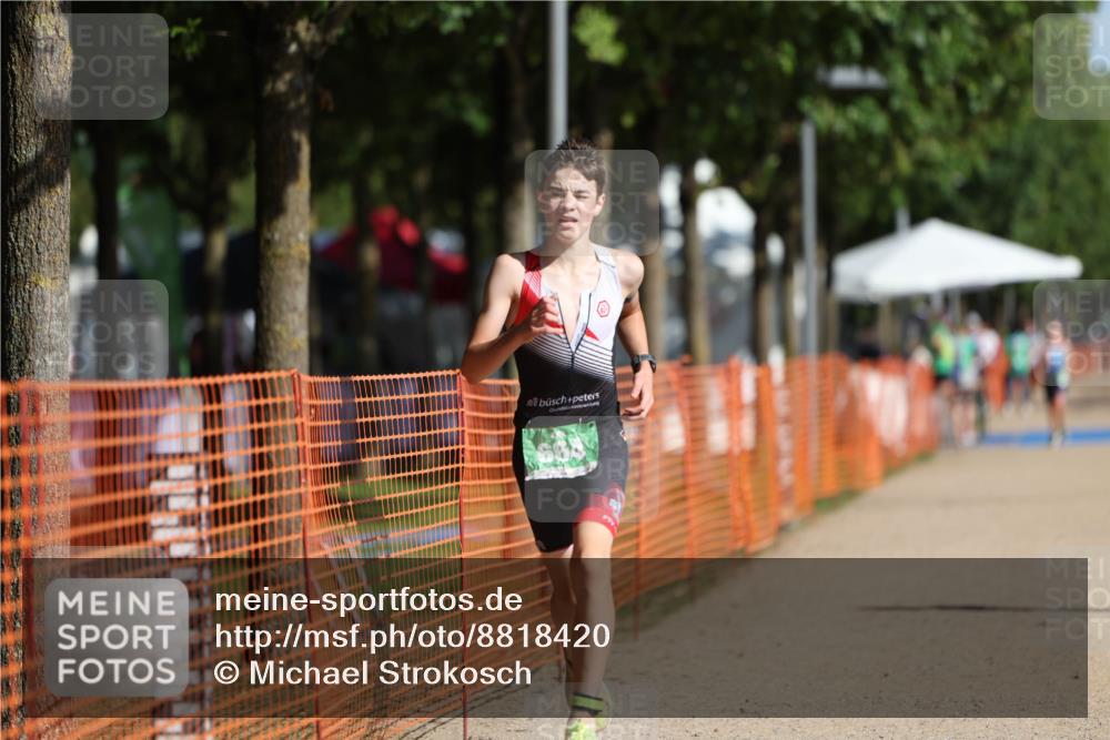 07.09.2025 - 19. Norderstedt Triathlon Michael Strokosch http://msf.ph/oto/8818420 07.09.2025 10:49:52 Laufen 92, 664, 1118 meine-sportfotos.de
