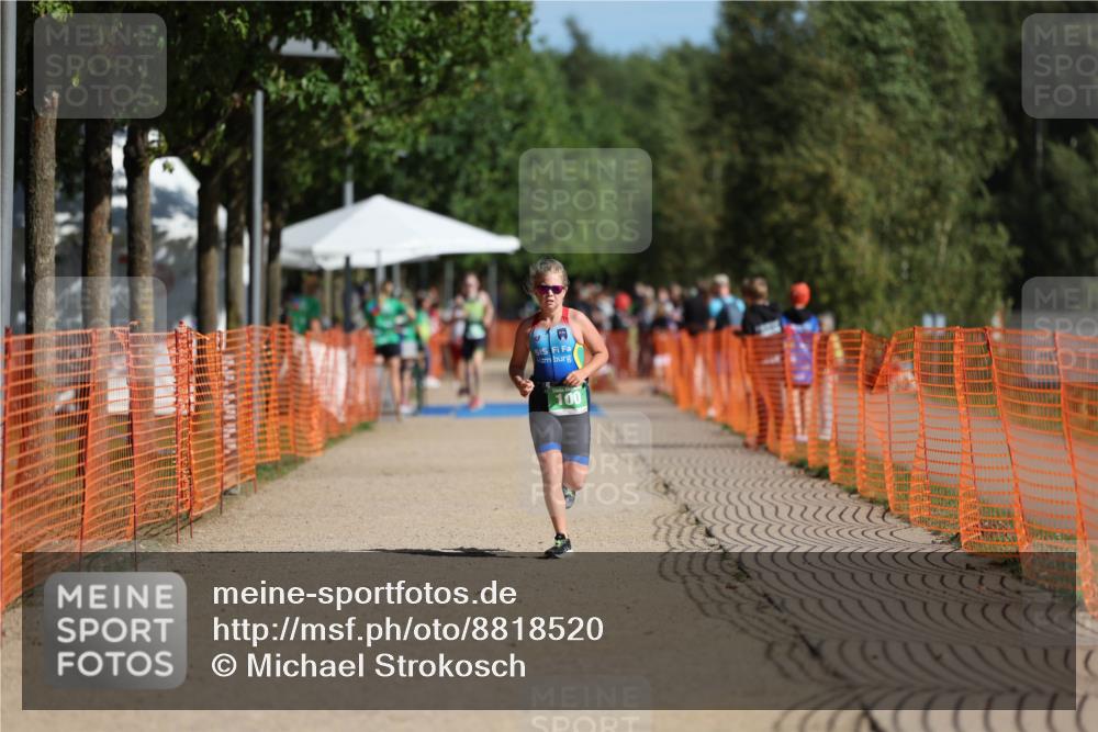 07.09.2025 - 19. Norderstedt Triathlon Michael Strokosch http://msf.ph/oto/8818520 07.09.2025 10:50:05 Laufen 100 meine-sportfotos.de
