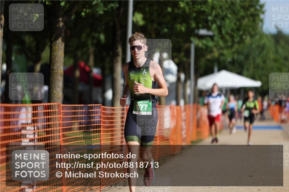 07.09.2025 - 19. Norderstedt Triathlon Michael Strokosch http://msf.ph/oto/8818713 07.09.2025 10:50:20 Laufen 677 meine-sportfotos.de